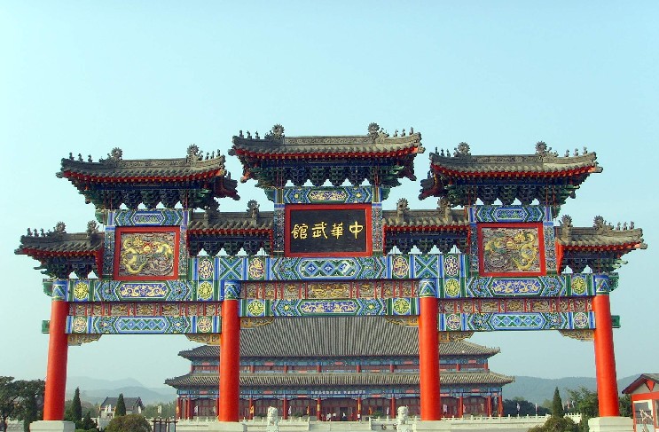 聯(lián)線：蓬萊閣、青島市內(nèi)、嶗山、旅順、金石灘五日游