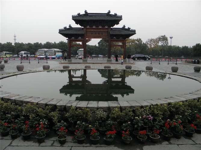 玩轉(zhuǎn)江南— 華五+烏鎮(zhèn)+木瀆+清河坊街 三大夜景+黿頭渚雙飛六日游 一價(jià)全含d